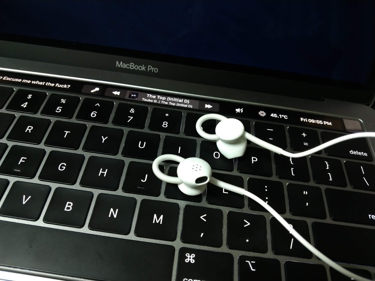 Macbook + Pixel耳機