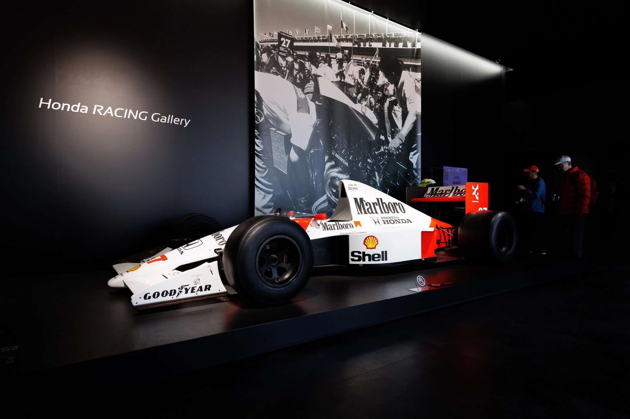 McLaren Honda MP4/5B No.27